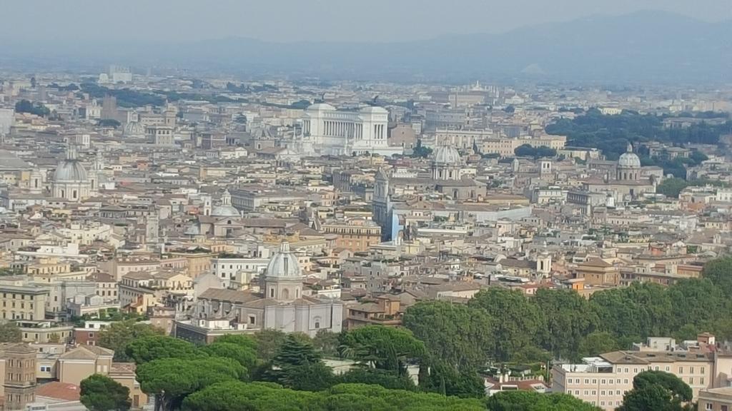 Roman Holidays All'Eur Bilik gambar