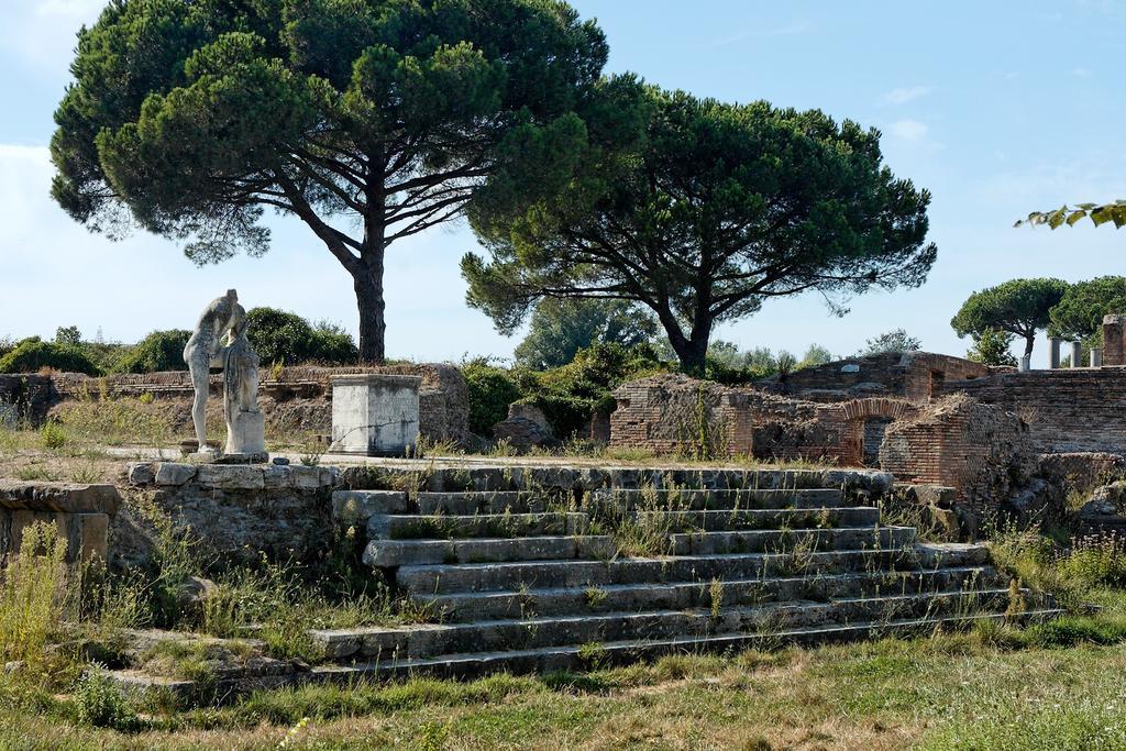 Roman Holidays All'Eur Bilik gambar